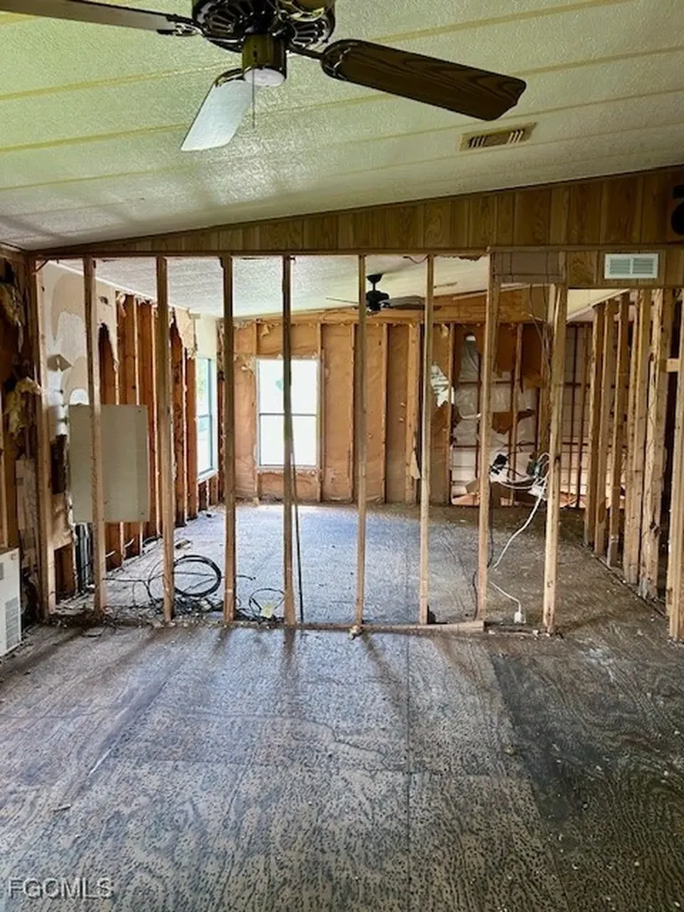 5558 Palm Beach Boulevard Fort Myers FL 33905