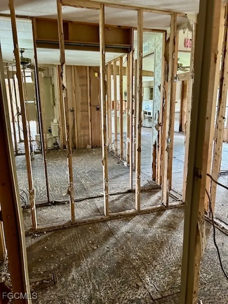 5558 Palm Beach Boulevard Fort Myers FL 33905