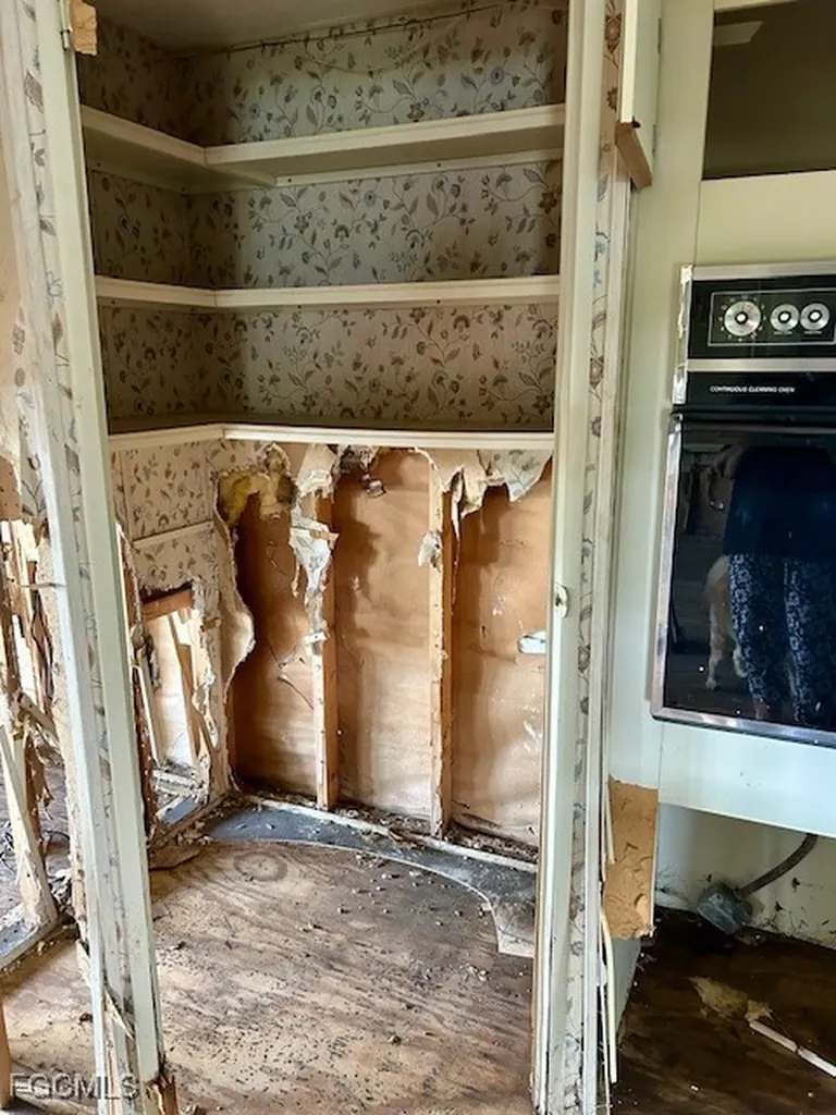 5558 Palm Beach Boulevard Fort Myers FL 33905