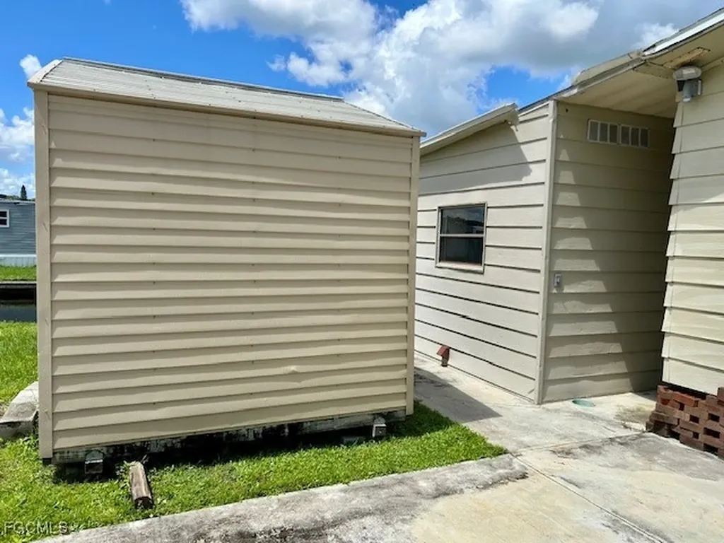 5558 Palm Beach Boulevard Fort Myers FL 33905