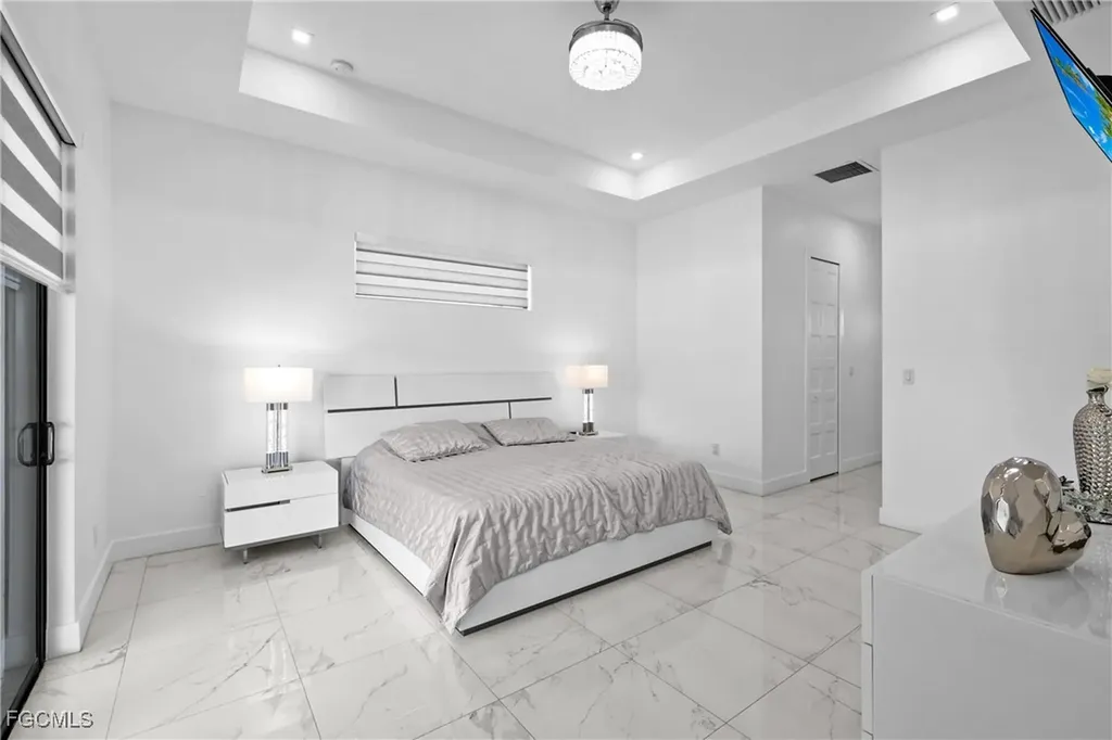 140 SE 16th Street Cape Coral FL 33990