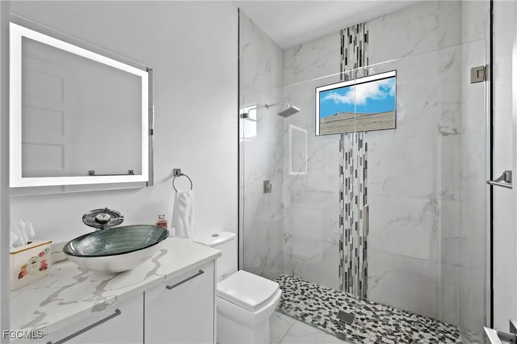 140 SE 16th Street Cape Coral FL 33990