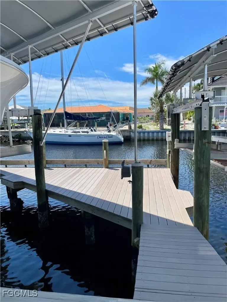 2351 Oleander Street St. James City FL 33956