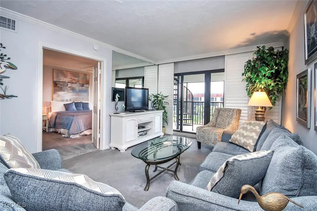 2445 W Gulf Drive Sanibel FL 33957