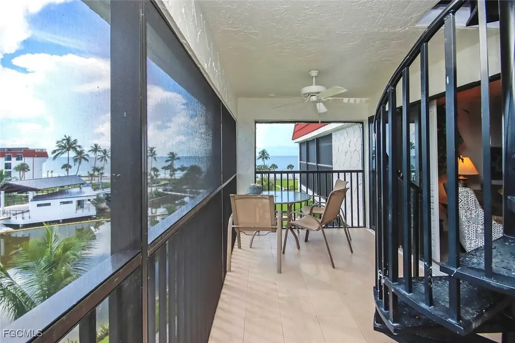2445 W Gulf Drive Sanibel FL 33957