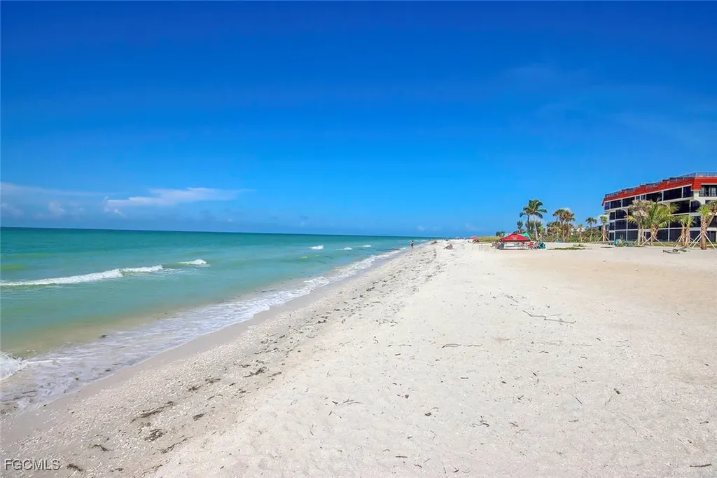 2445 W Gulf Drive Sanibel FL 33957