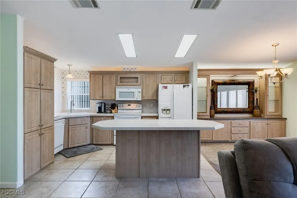 5867 Brightwood Drive E Fort Myers FL 33905