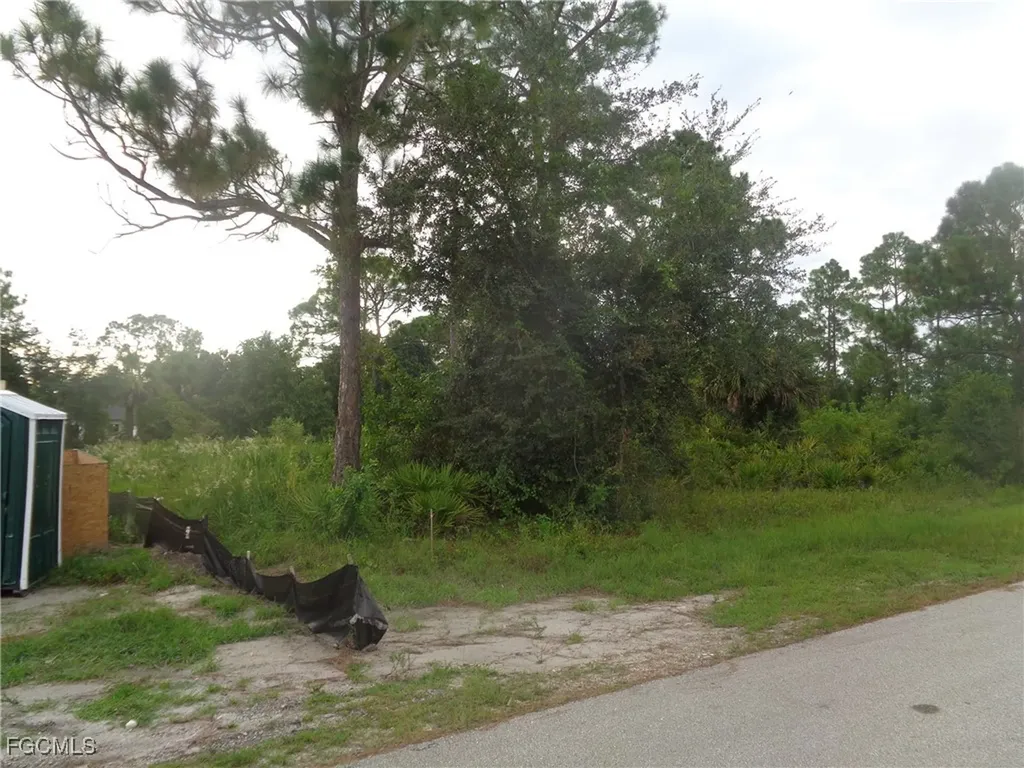 840 Naples Avenue S Lehigh Acres FL 33974