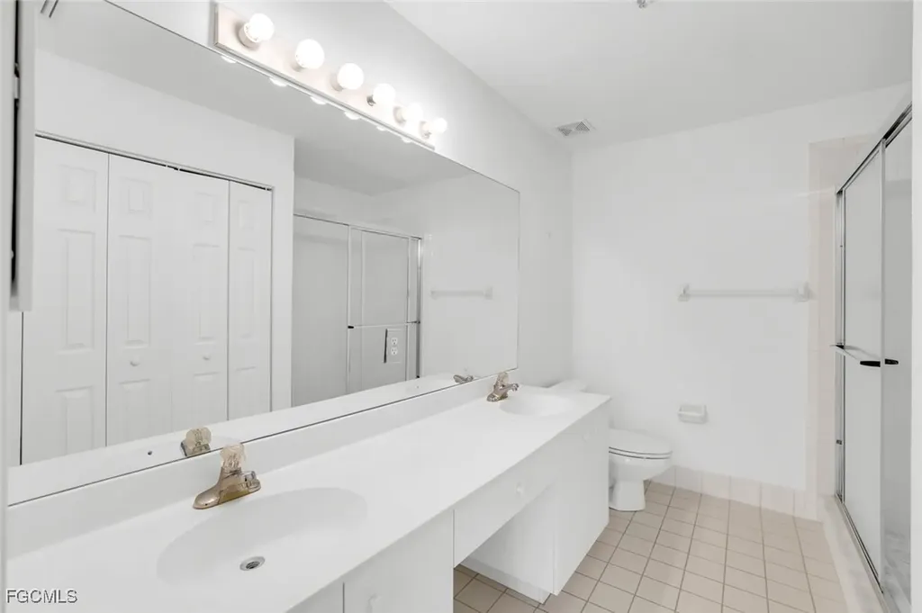 6635 Huntington Lakes Circle Naples FL 34119