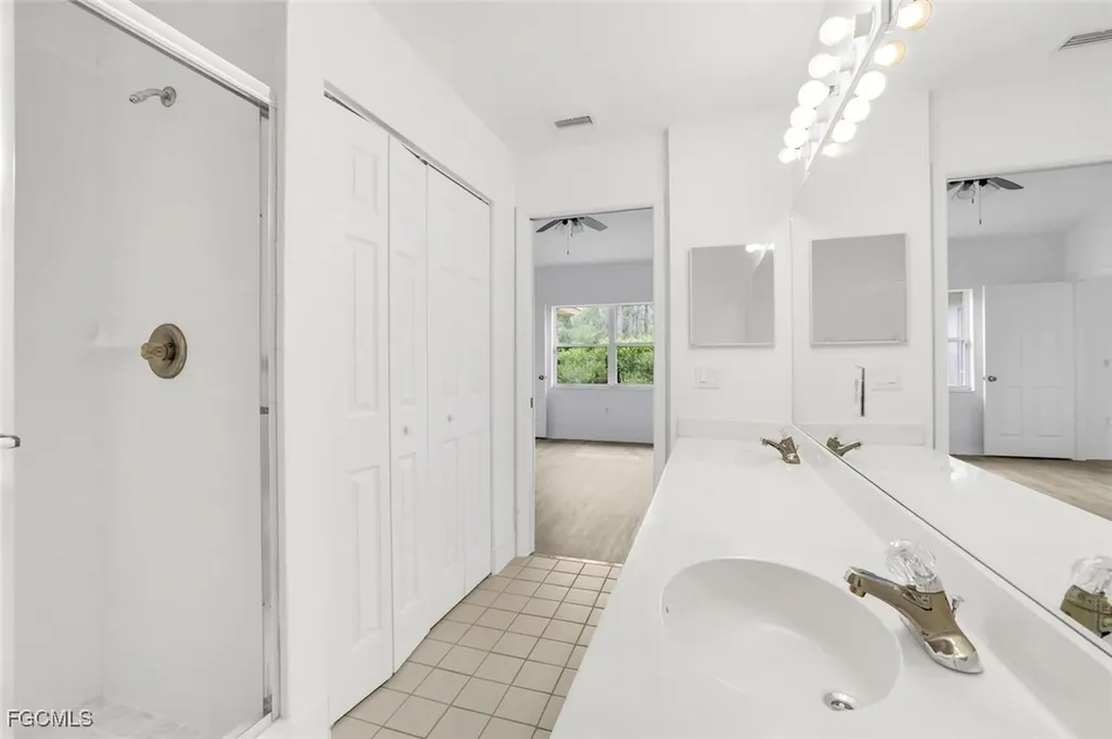 6635 Huntington Lakes Circle Naples FL 34119