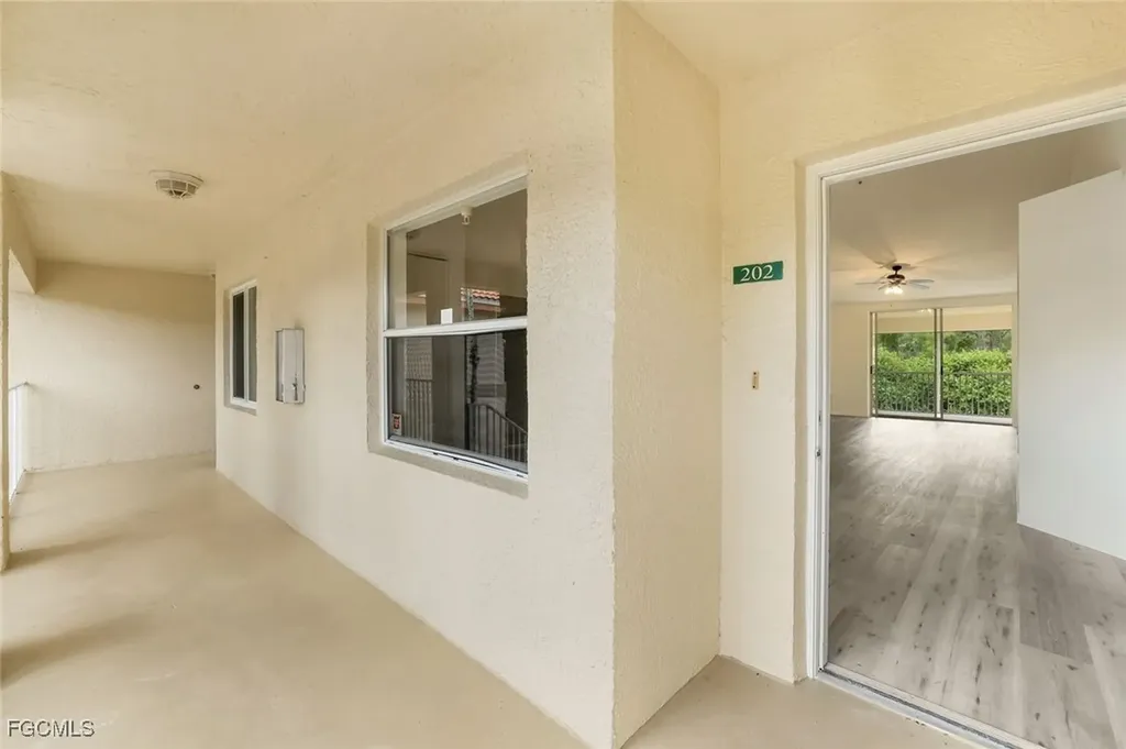 6635 Huntington Lakes Circle Naples FL 34119