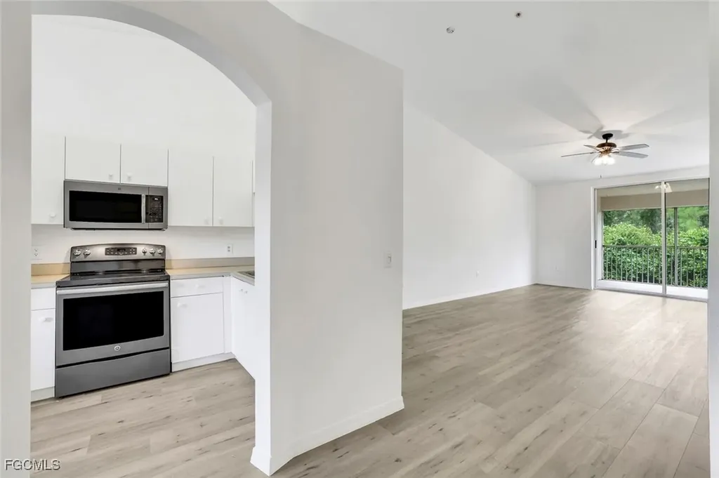 6635 Huntington Lakes Circle Naples FL 34119