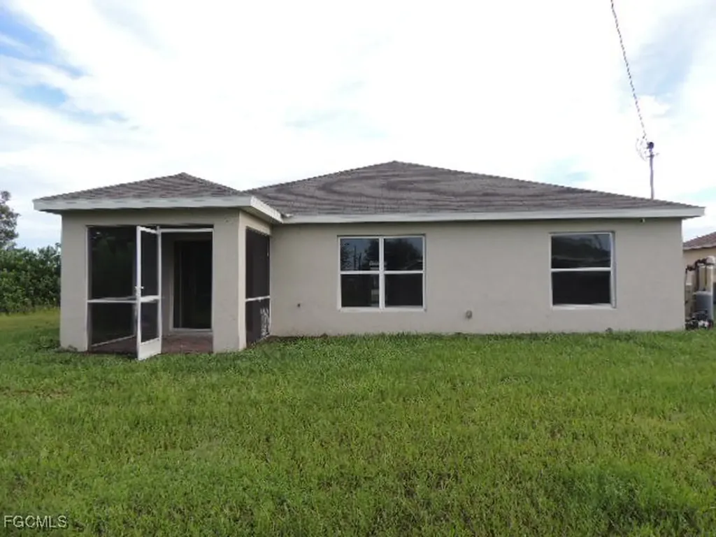 414 NW 13th Terrace Cape Coral FL 33993