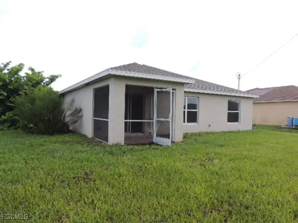 414 NW 13th Terrace Cape Coral FL 33993