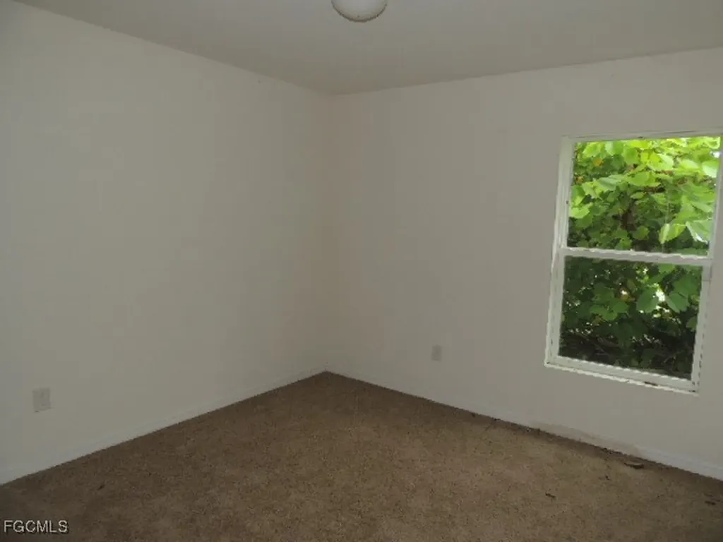 414 NW 13th Terrace Cape Coral FL 33993