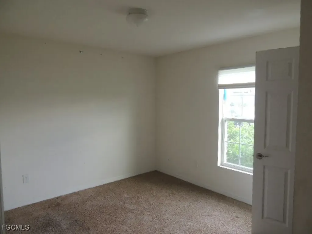 414 NW 13th Terrace Cape Coral FL 33993