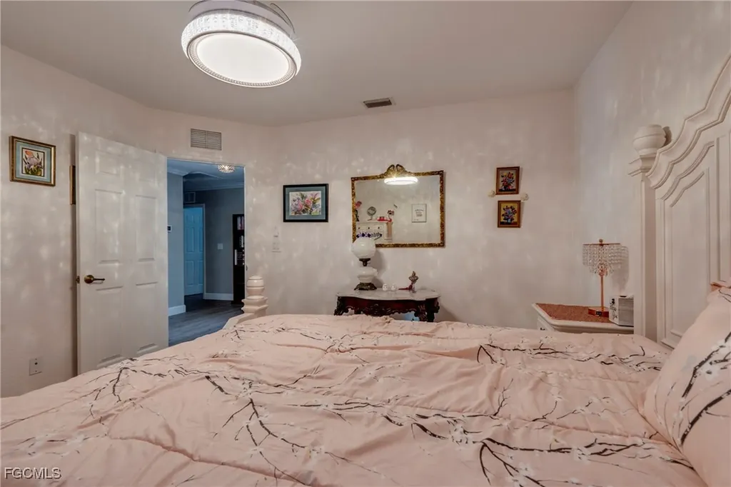 8309 Sumner Avenue Fort Myers FL 33908
