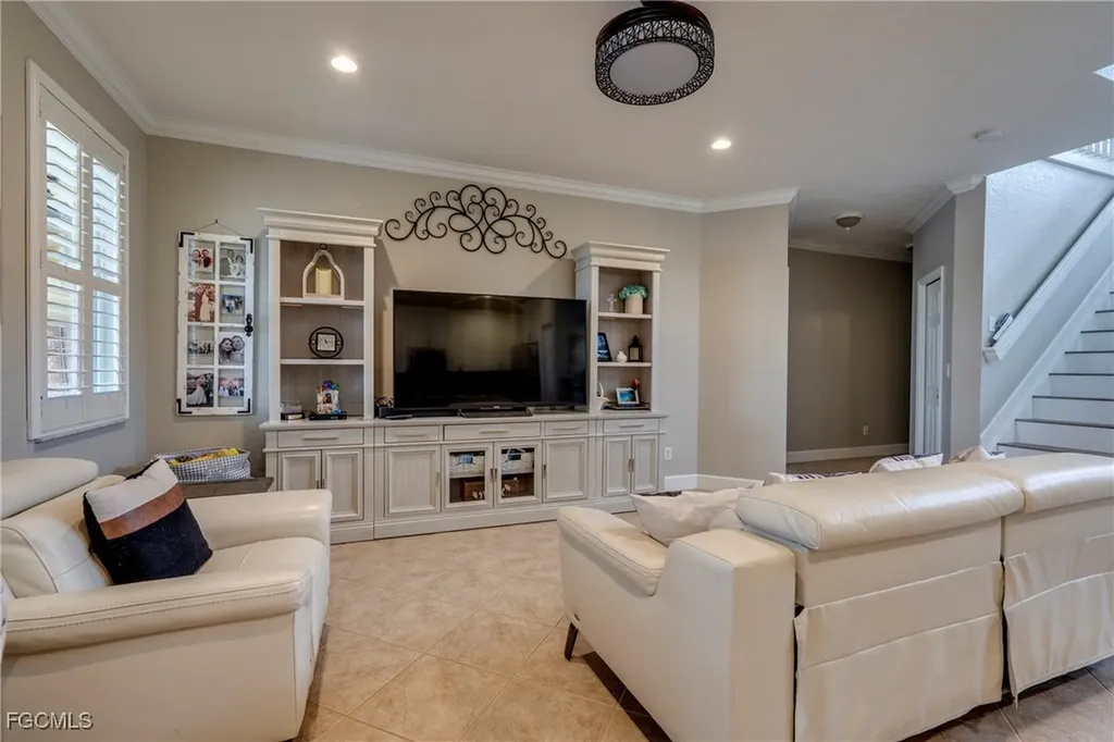 8309 Sumner Avenue Fort Myers FL 33908
