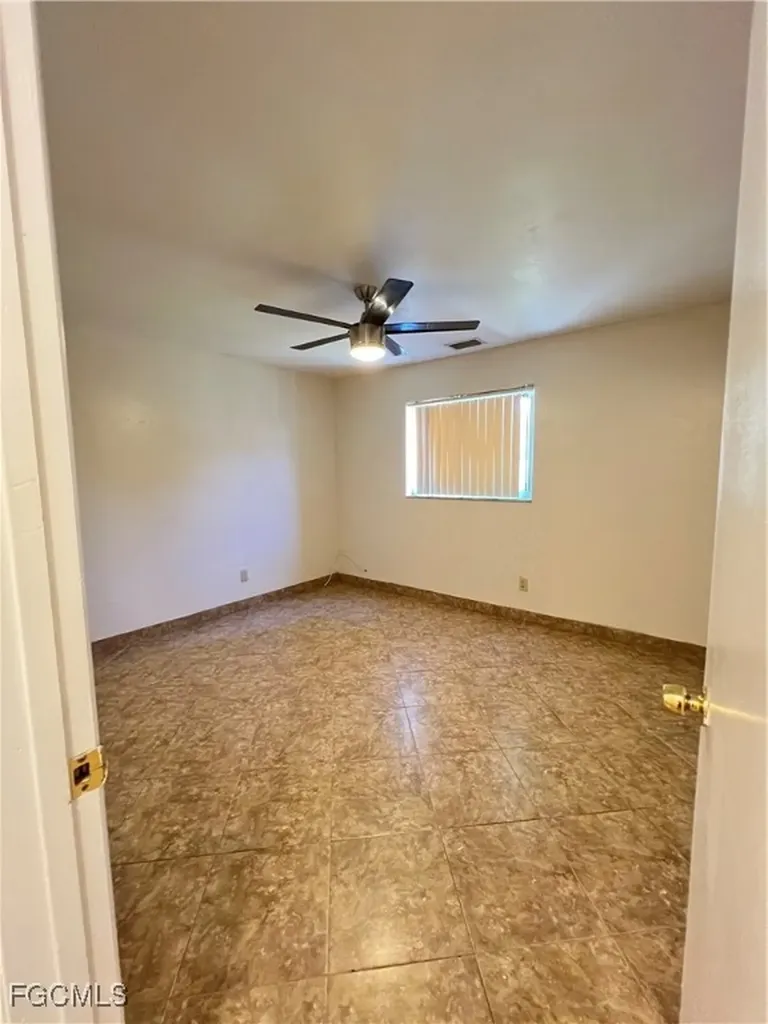 1825 Oak Lane Fort Myers FL 33901