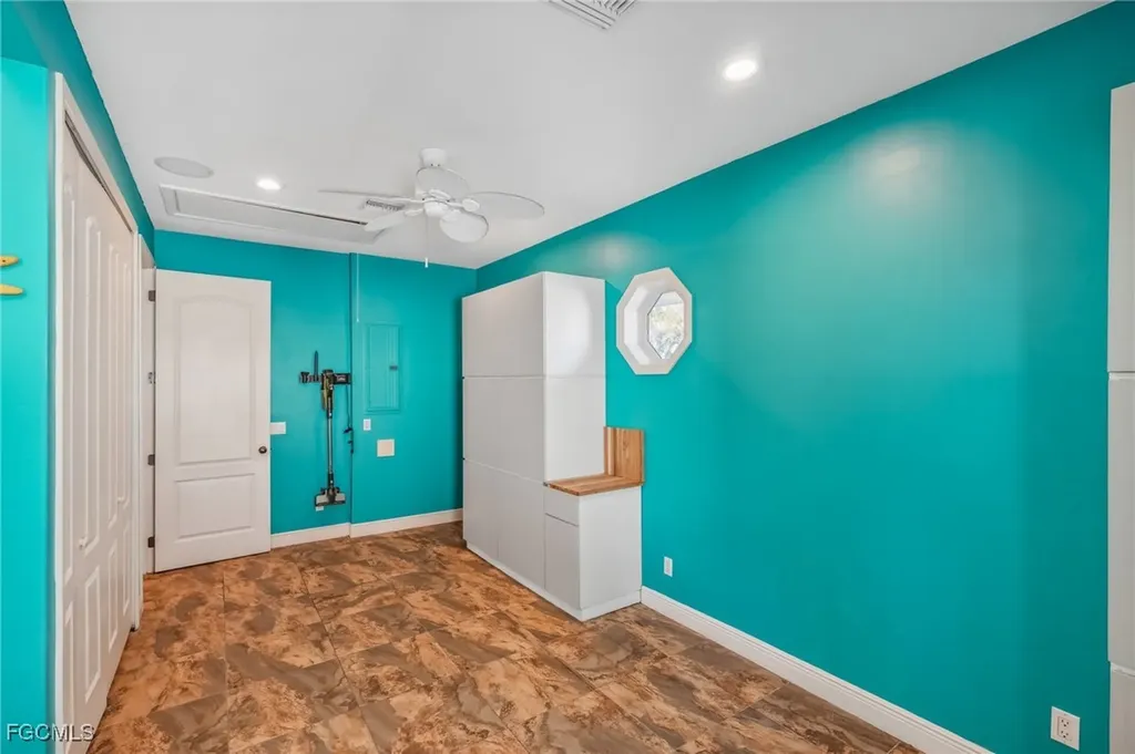 16990 River Boat Bend Alva FL 33920