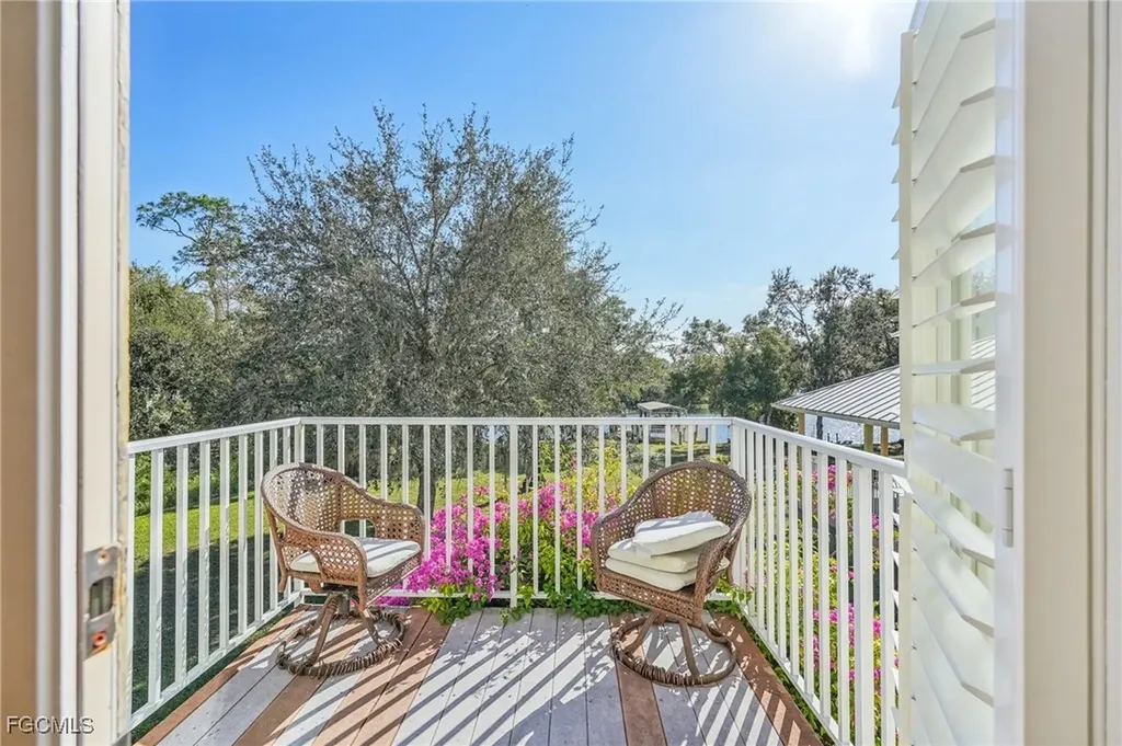 16990 River Boat Bend Alva FL 33920