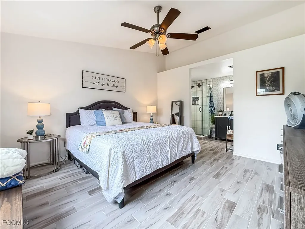 15 Crestwood Circle S Lehigh Acres FL 33936