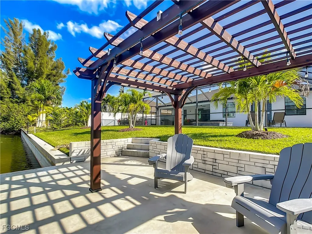 217 SW 21st Street Cape Coral FL 33991