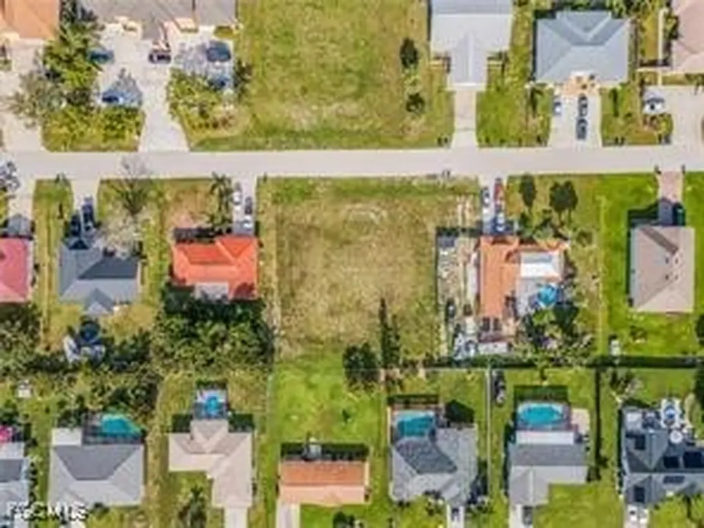 3725 SW 7th Place Cape Coral FL 33914