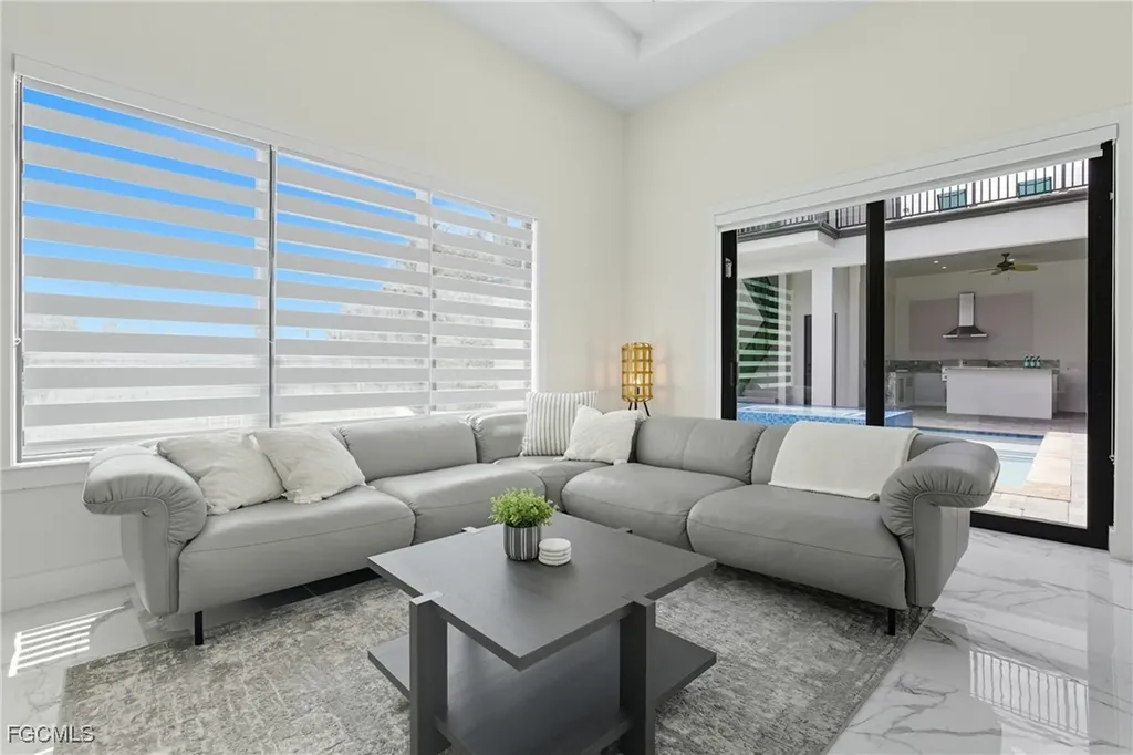 802 El Dorado Parkway E Cape Coral FL 33904