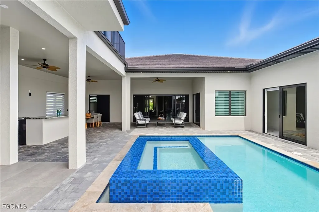 802 El Dorado Parkway E Cape Coral FL 33904