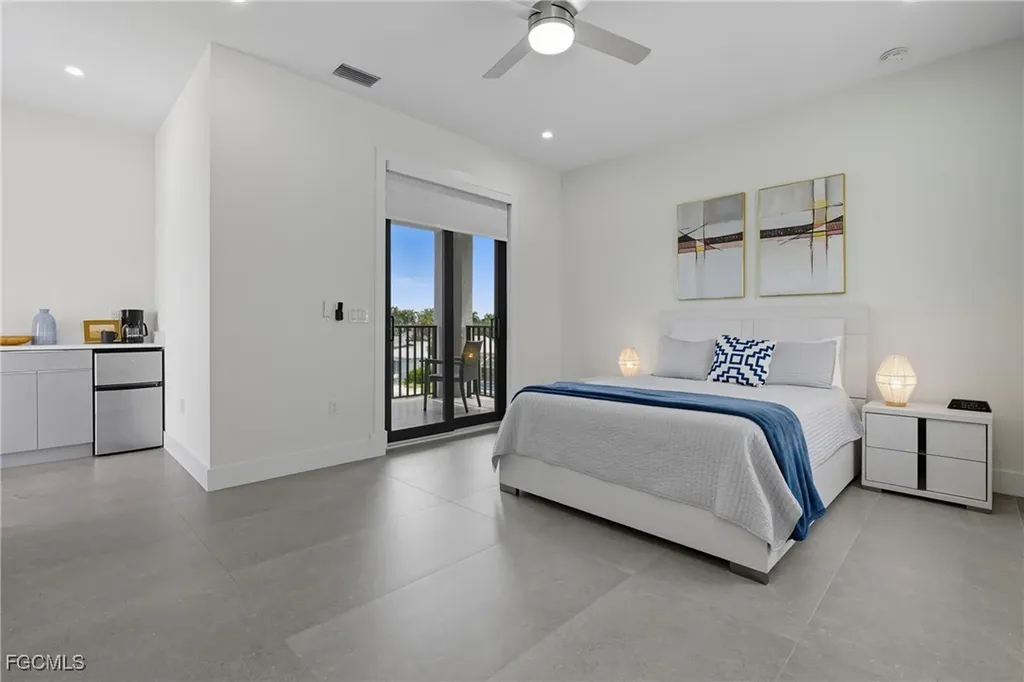 802 El Dorado Parkway E Cape Coral FL 33904