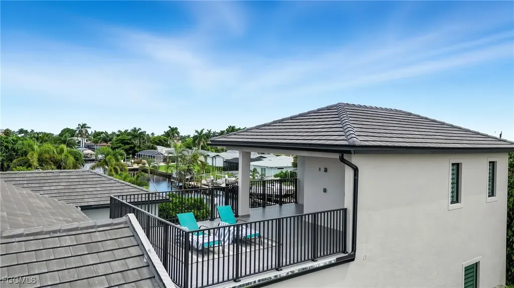 802 El Dorado Parkway E Cape Coral FL 33904