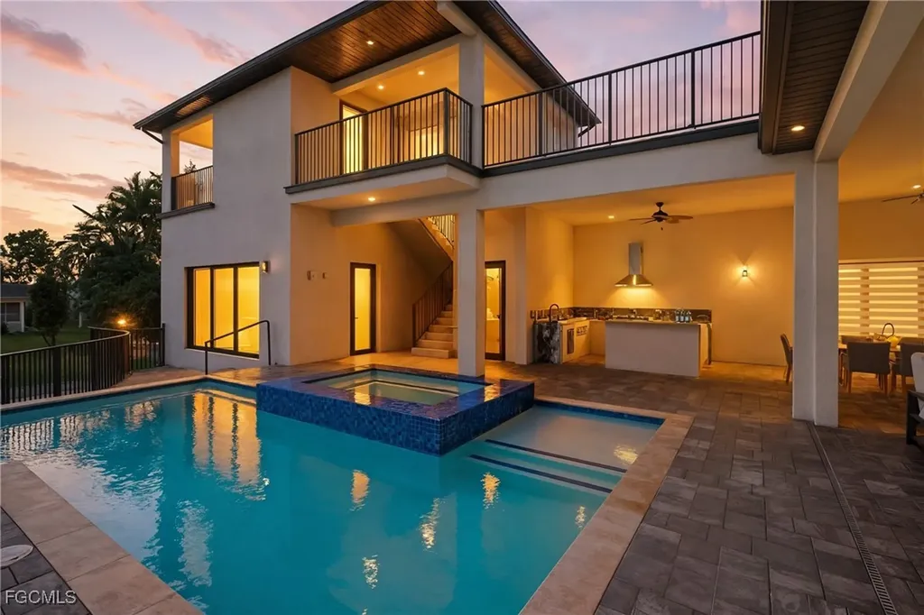 802 El Dorado Parkway E Cape Coral FL 33904
