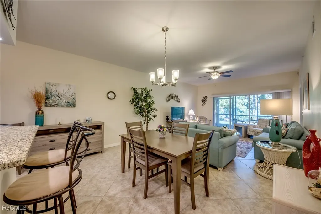 1113 Winding Pines Circle Cape Coral FL 33909