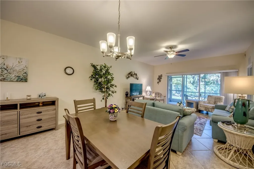 1113 Winding Pines Circle Cape Coral FL 33909