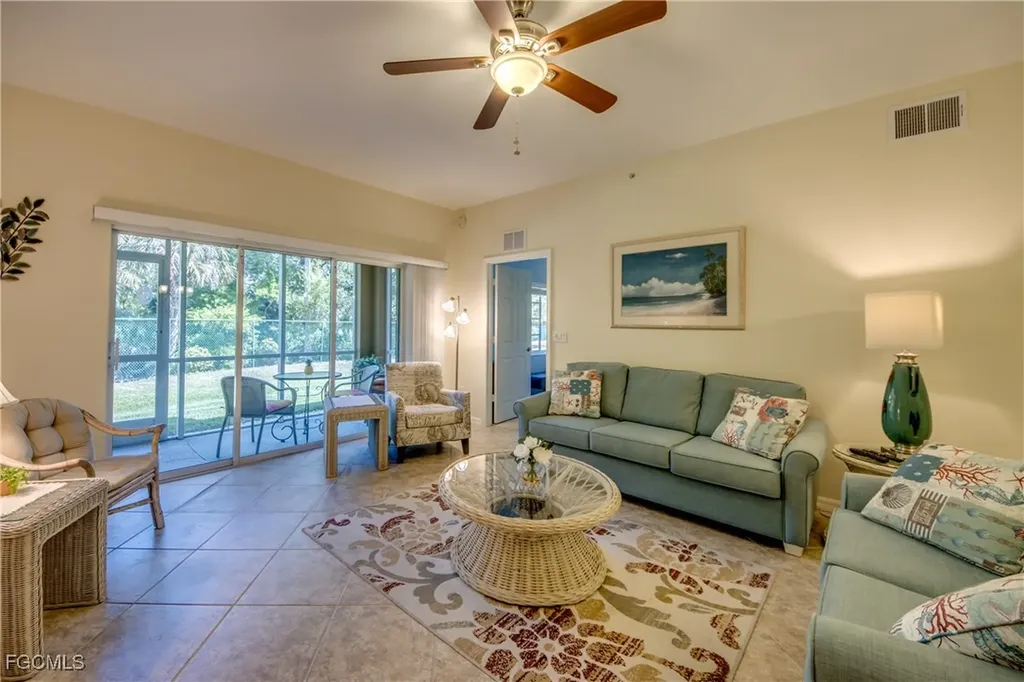 1113 Winding Pines Circle Cape Coral FL 33909