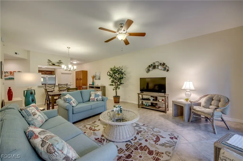 1113 Winding Pines Circle Cape Coral FL 33909