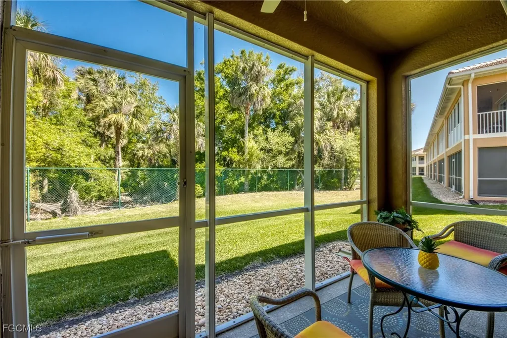 1113 Winding Pines Circle Cape Coral FL 33909