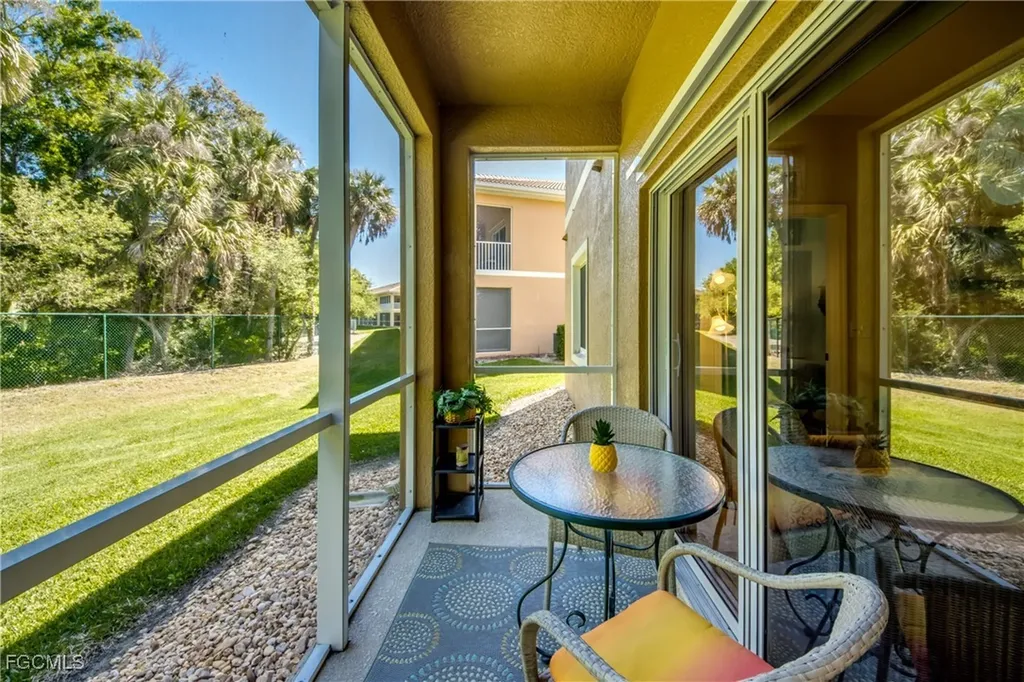 1113 Winding Pines Circle Cape Coral FL 33909