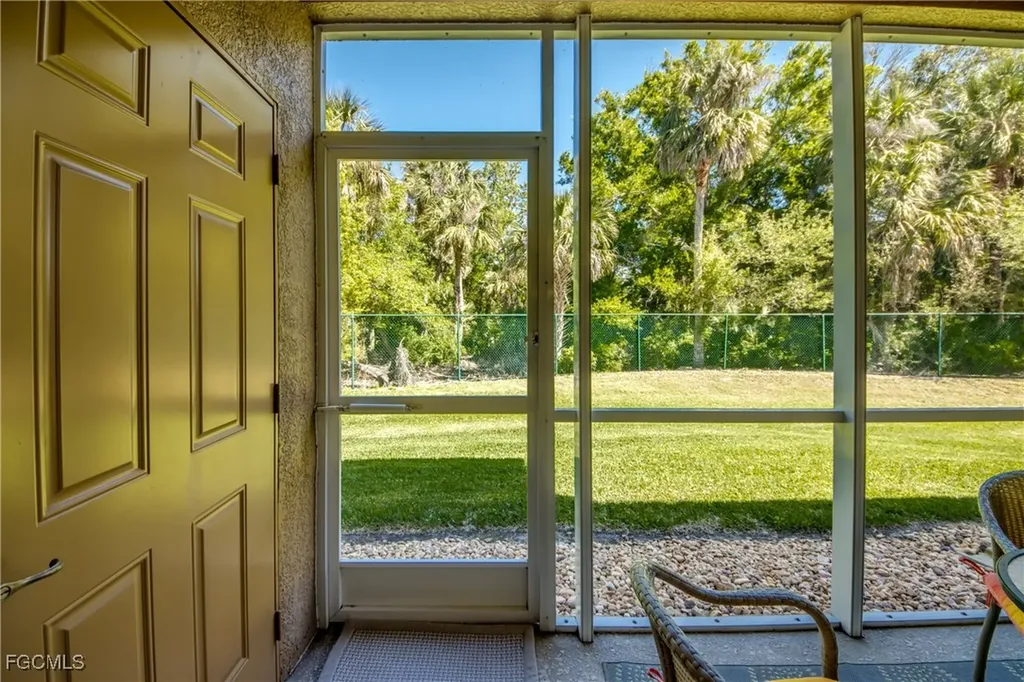 1113 Winding Pines Circle Cape Coral FL 33909