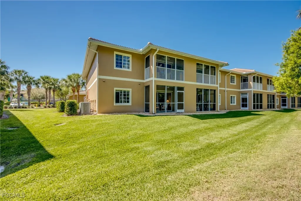 1113 Winding Pines Circle Cape Coral FL 33909