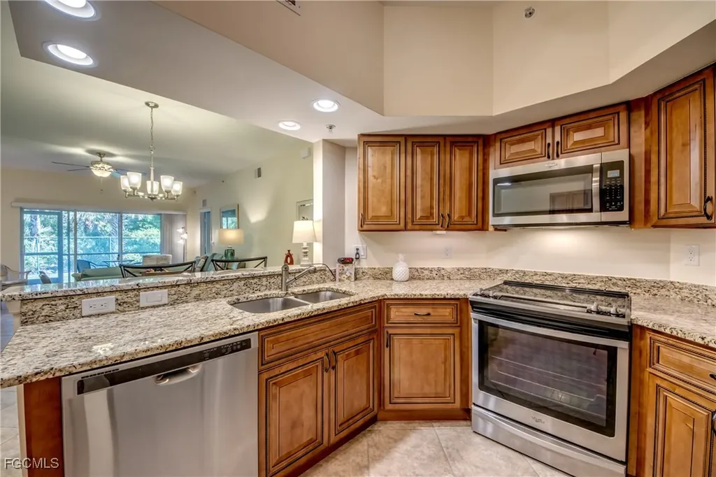 1113 Winding Pines Circle Cape Coral FL 33909