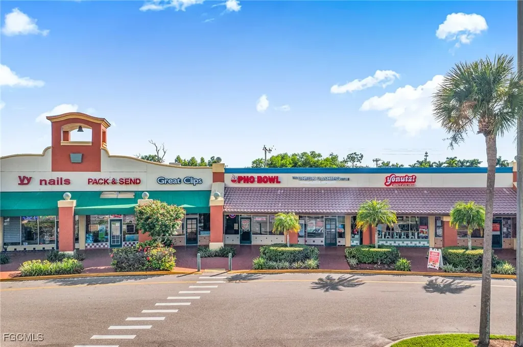 106 Hancock Bridge Parkway W Cape Coral FL 33991