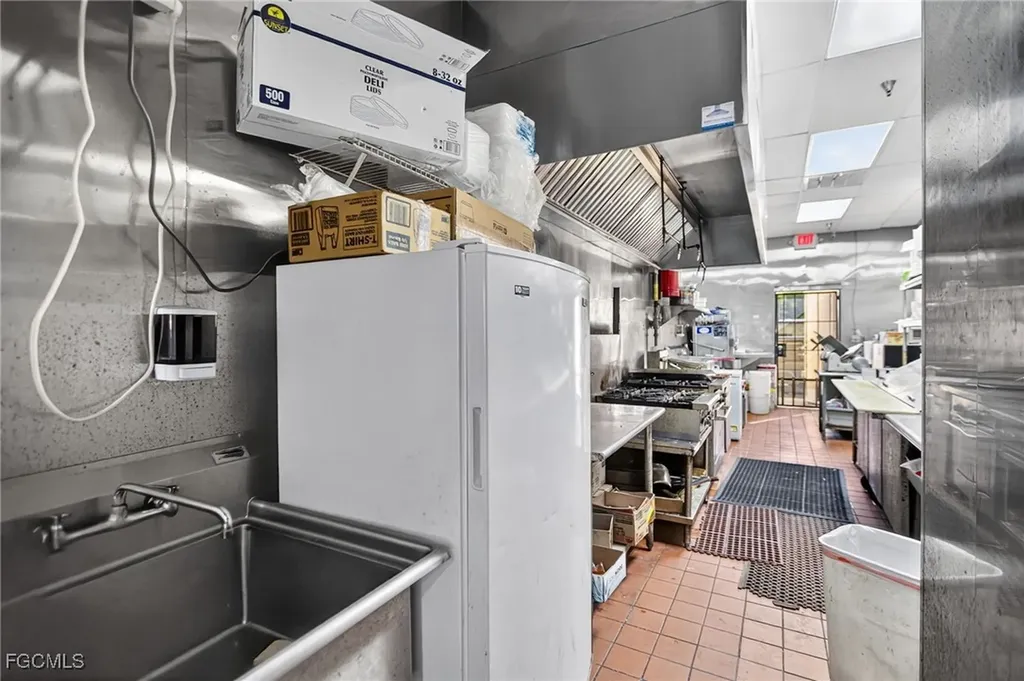 106 Hancock Bridge Parkway W Cape Coral FL 33991
