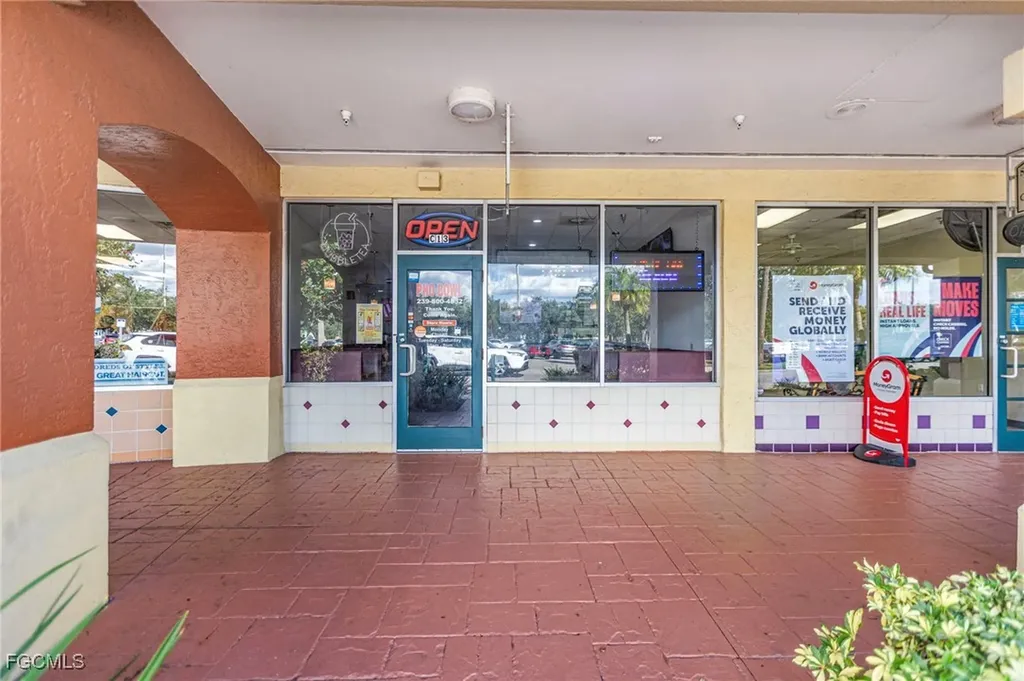 106 Hancock Bridge Parkway W Cape Coral FL 33991