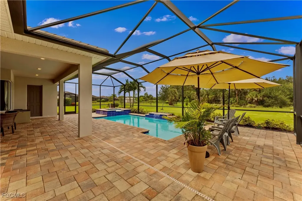 2071 Hickeys Creekside Drive Alva FL 33920