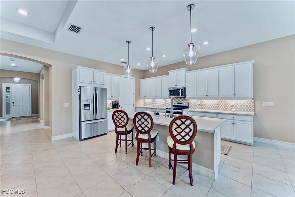 2071 Hickeys Creekside Drive Alva FL 33920