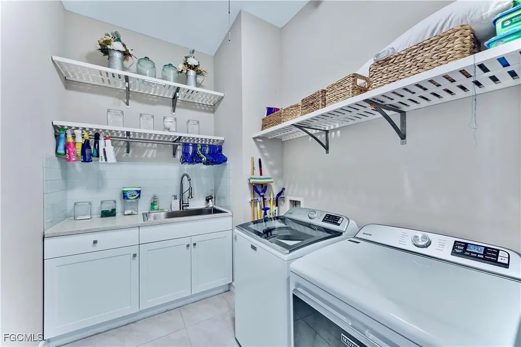 2071 Hickeys Creekside Drive Alva FL 33920