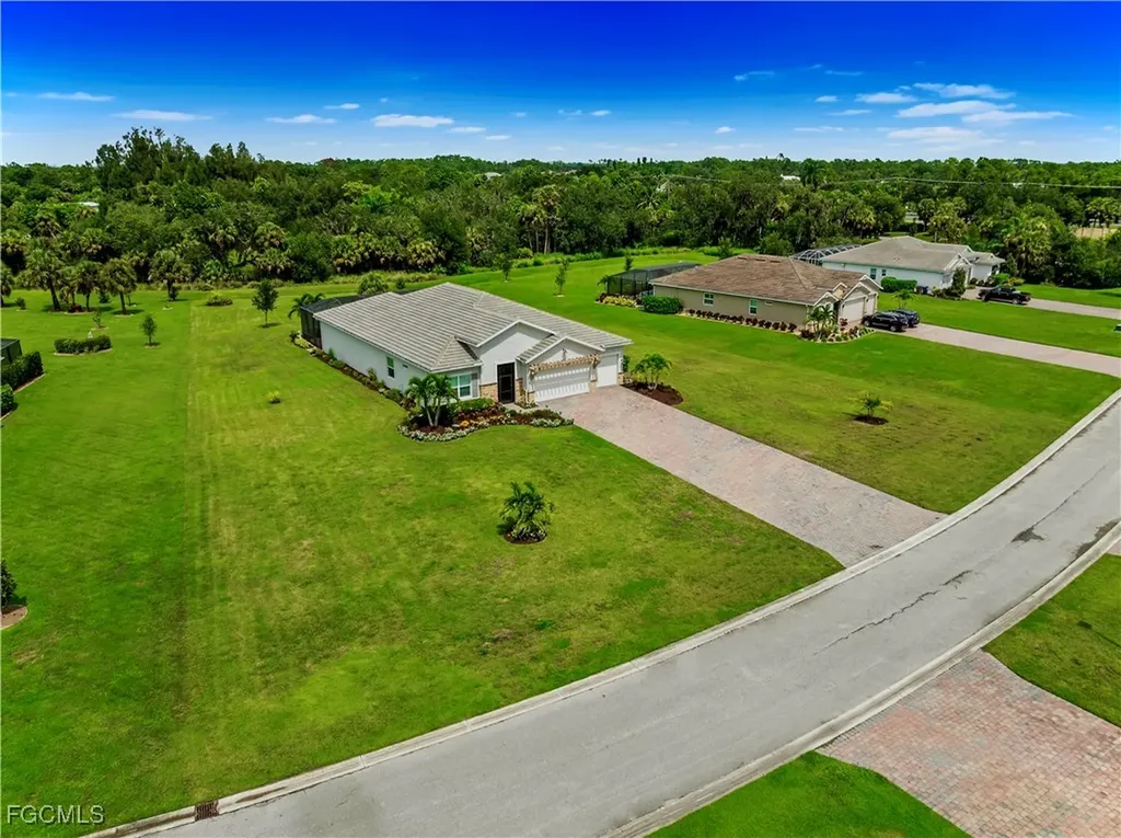 2071 Hickeys Creekside Drive Alva FL 33920