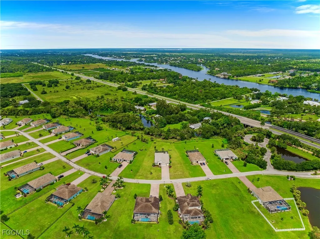 2071 Hickeys Creekside Drive Alva FL 33920